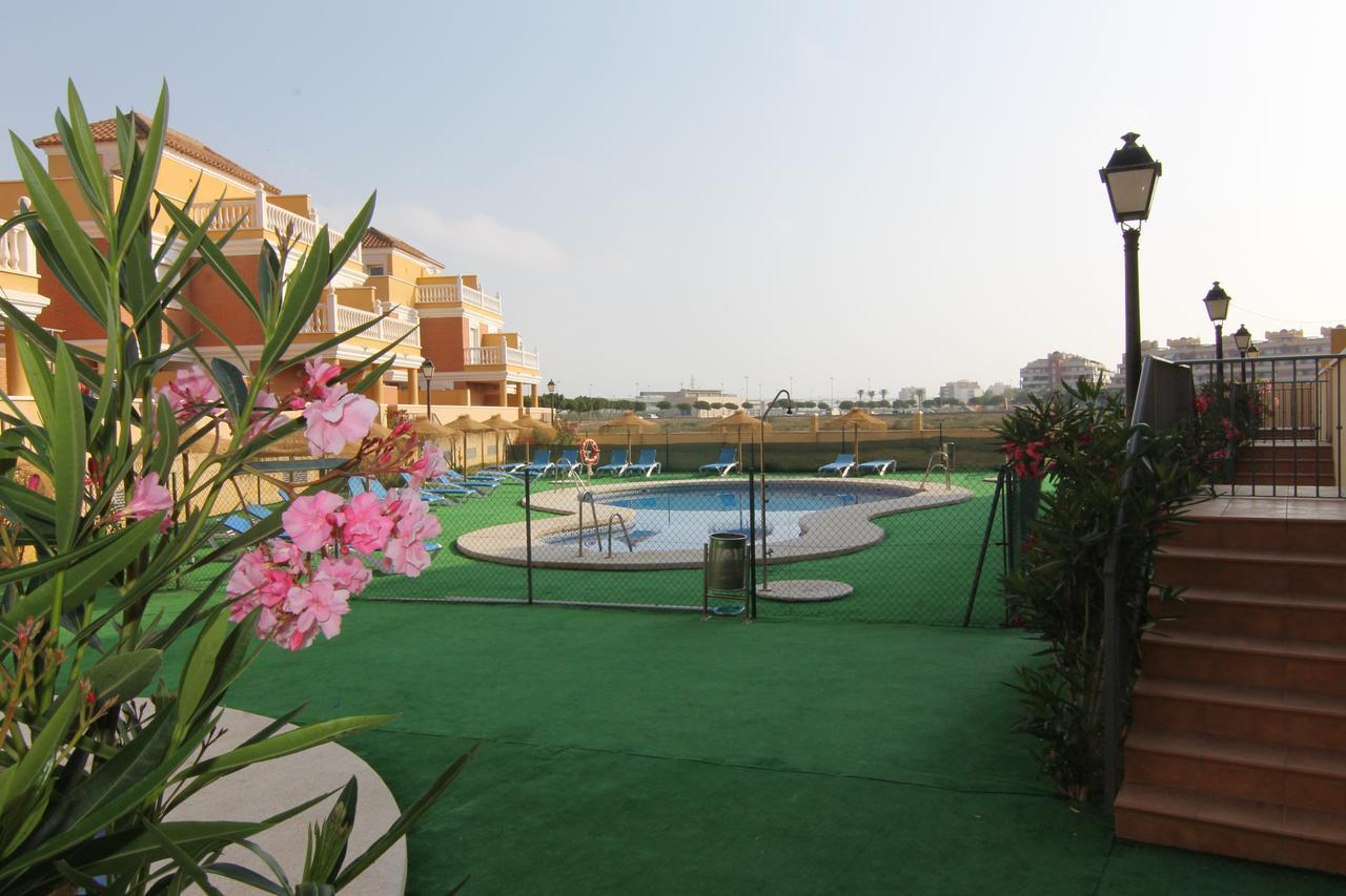 Apartamentos Playamar Roquetas de Mar Kültér fotó